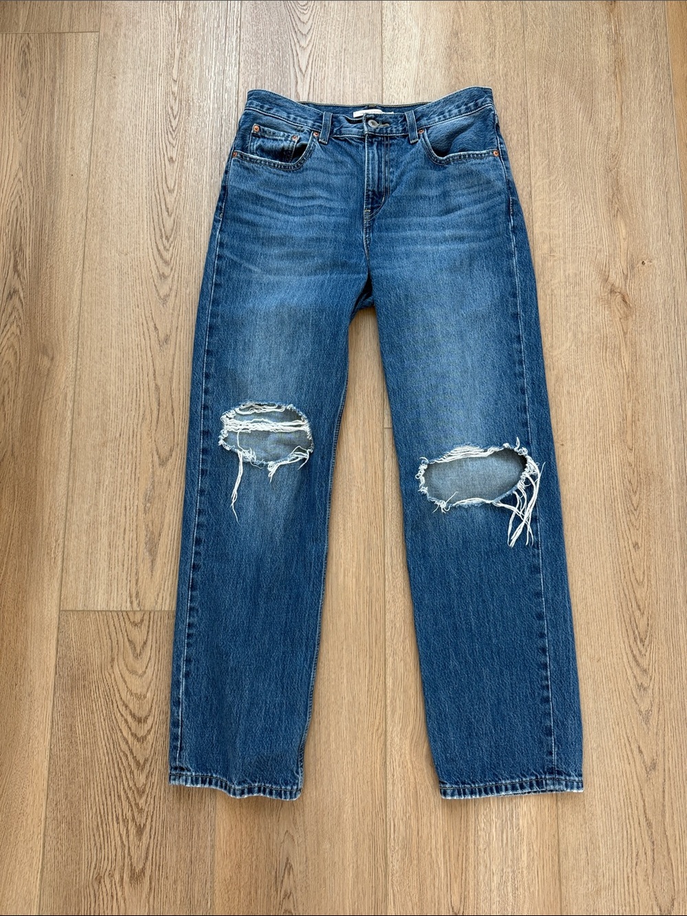 Levi’s Low Pro Straight size 28 Distressed Blue Denim Jeans